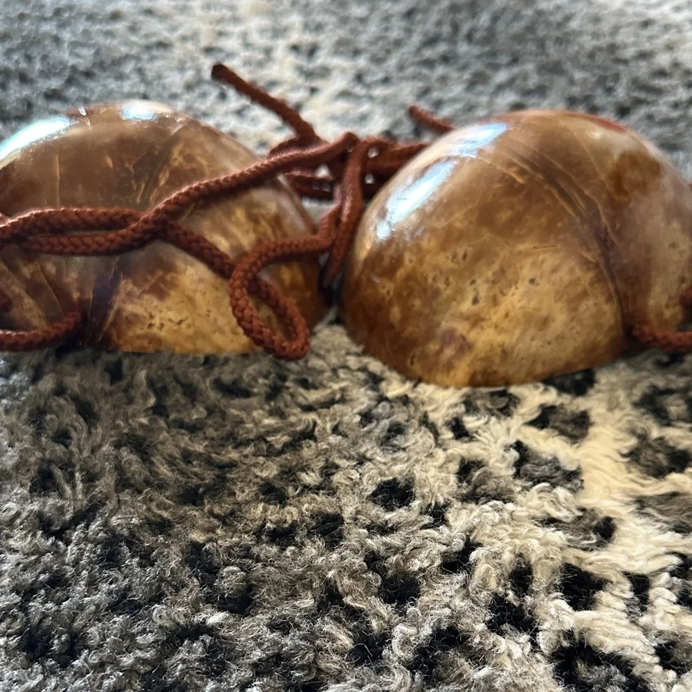 Natural Brown Coconut Shell Bra - Picture 4 of 4
